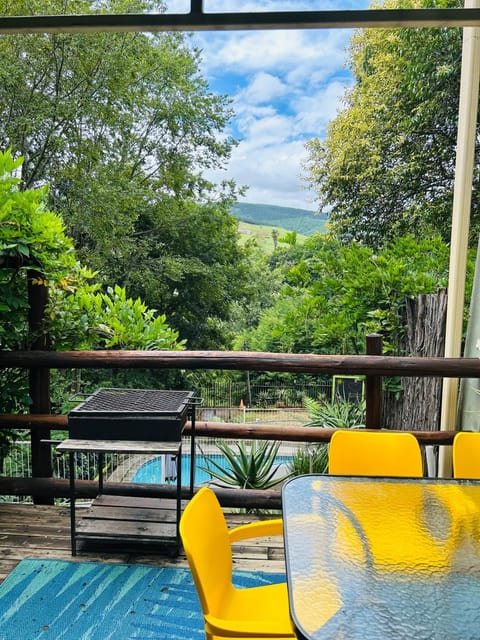 Patio, Day, Natural landscape, View (from property/room), Balcony/Terrace, Mountain view