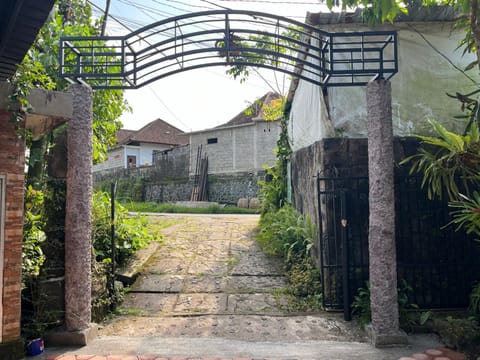 Khrisna Hs and Cottages Bed and Breakfast in Sidemen