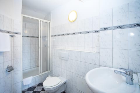 Bathroom, Decorative detail