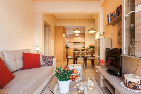 Kitchen or kitchenette, Living room, Dining area