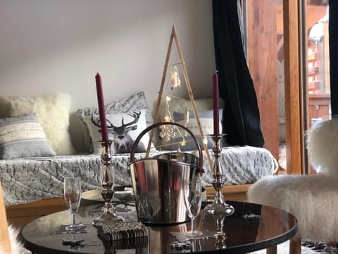 Penthouse "Bond 007" 120 m2 piscine sauna Risoul 1850 Apartment in Piedmont