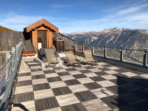 Patio, Natural landscape, View (from property/room), Balcony/Terrace, Mountain view