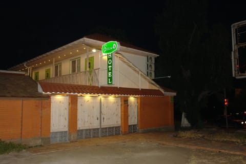 Facade/entrance, Facade/entrance