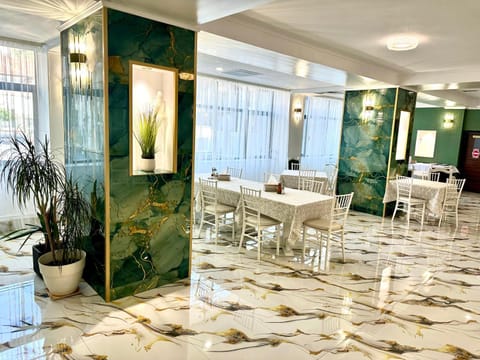 Hotel Green House Hotel in Craiova