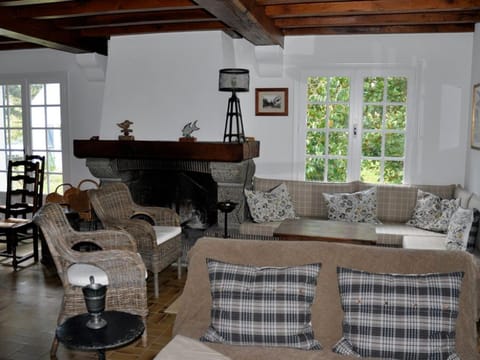 Maison proche du Palais avec wifi, à 500m de la plage - FR-1-418-168 House in Brittany