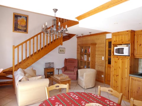 Duplex 4 pièces, balcon sud, garage, 6 pers - FR-1-464-36 Apartment in Pralognan-la-Vanoise