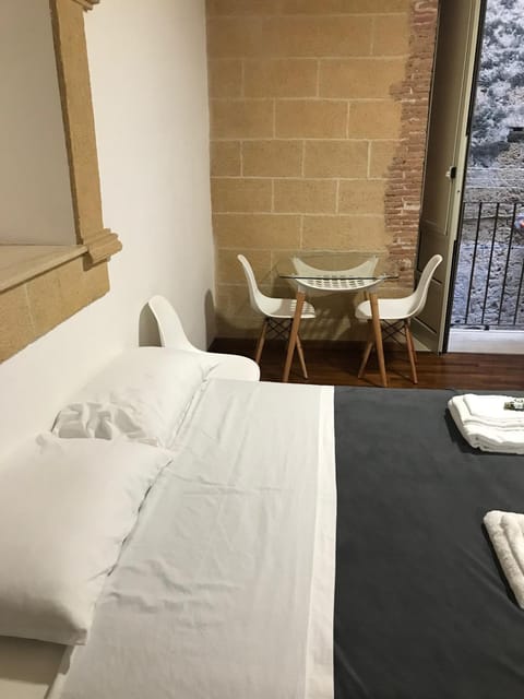Dining area, Bedroom