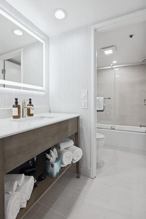 456 Embarcadero Inn & Suites Inn in Morro Bay