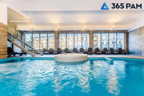 Swimming pool, Swimming pool