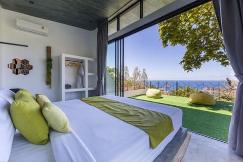 View (from property/room), Balcony/Terrace, Bedroom