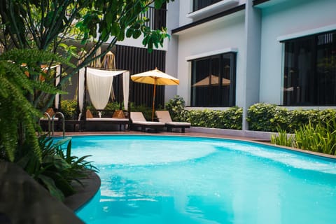 Day, Garden view, Pool view, Swimming pool, sunbed
