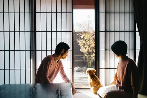 People, Photo of the whole room, Sunset