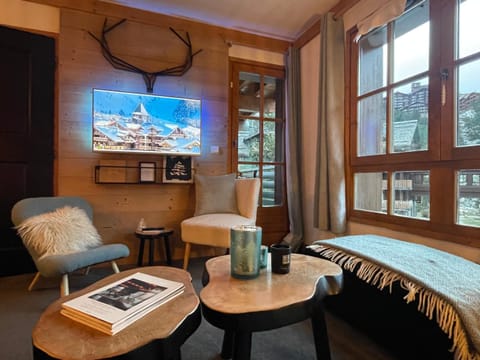 Living room, Mountain view