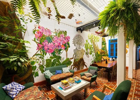 Patio, Living room