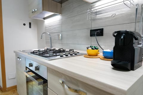 Coffee/tea facilities, Kitchen or kitchenette, pet friendly, stove