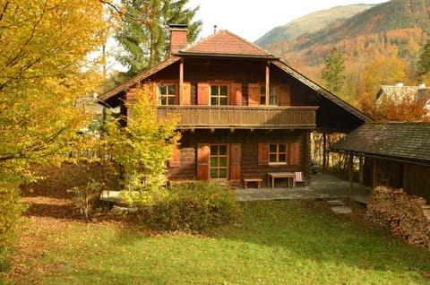 Property building, Garden, Balcony/Terrace