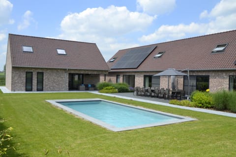 Balcony/Terrace, Swimming pool