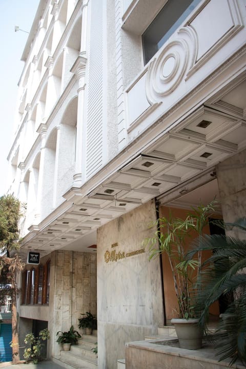 Facade/entrance