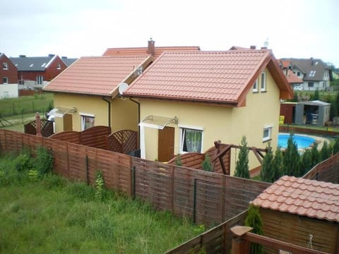 Ferienhäuser mit Pool House in West Pomeranian Voivodeship, Poland