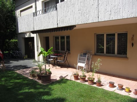 Property building, Patio, Garden