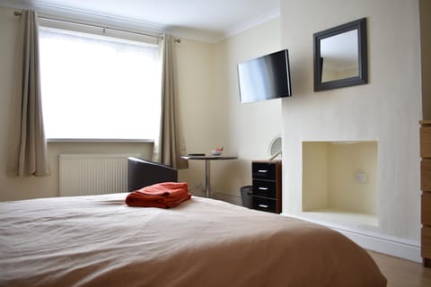 Home From Home Bed and Breakfast in Bristol