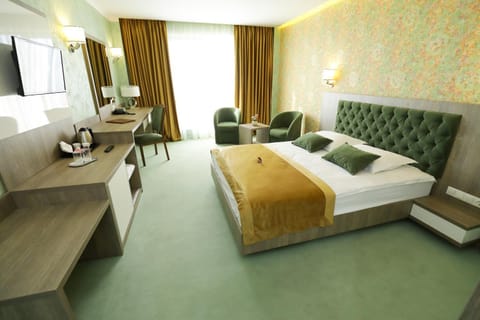 Photo of the whole room, Decorative detail