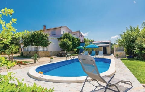 Garden, Balcony/Terrace, Pool view