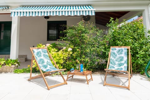 Patio, Facade/entrance, Garden, Balcony/Terrace