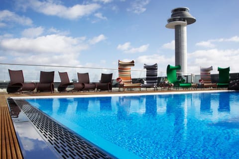 Pool view, Swimming pool, sunbed