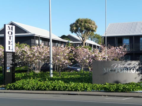 Facade/entrance, Property logo or sign, Garden