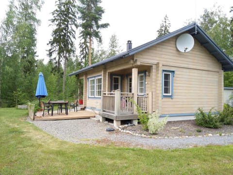 Property building, Facade/entrance, Summer, Lake view