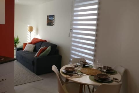 Living room, Dining area