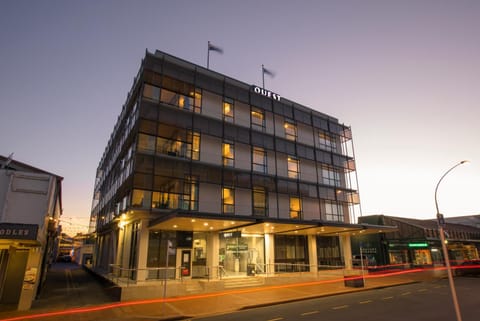 Property building, Facade/entrance