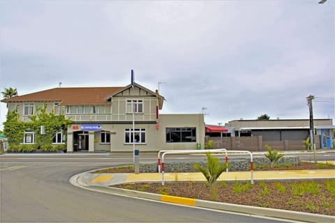 Property building, On site