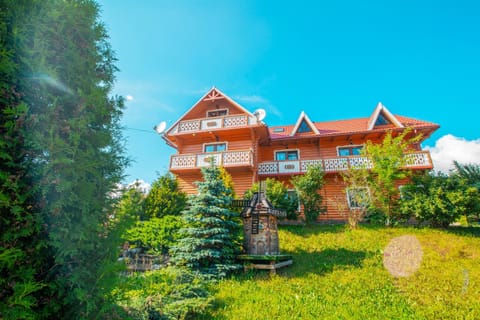 Property building, Spring, Day, Natural landscape, Garden, Garden view