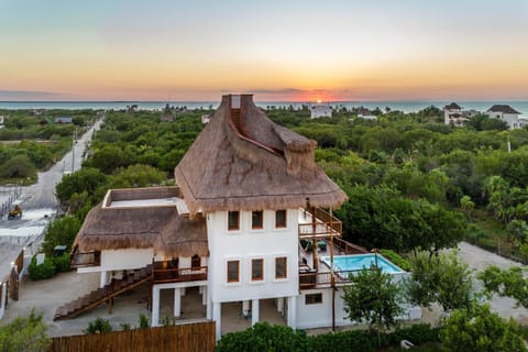 Property building, Bird's eye view