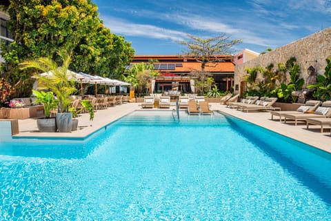 Swimming pool