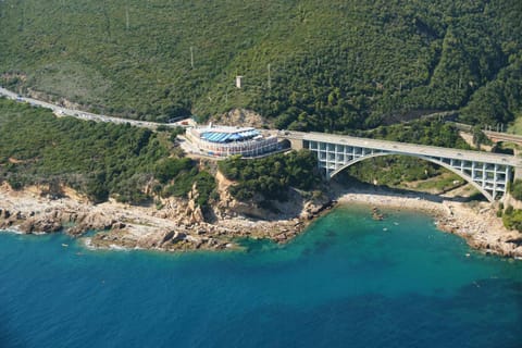 Property building, Restaurant/places to eat, Natural landscape, Bird's eye view, Hiking