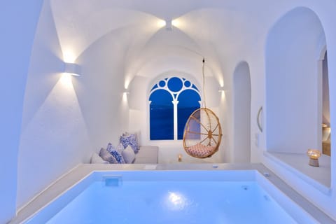 Night, Hot Tub, Balcony/Terrace