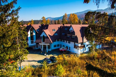 Property building, Day