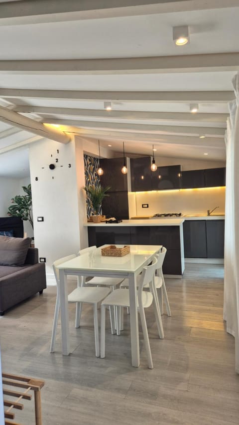 PICCOLA CASA CON GIARDINO House in Liguria