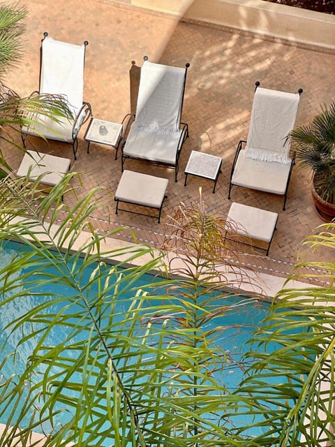 Swimming pool, Swimming pool, sunbed