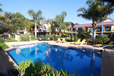 Swimming pool, Swimming pool