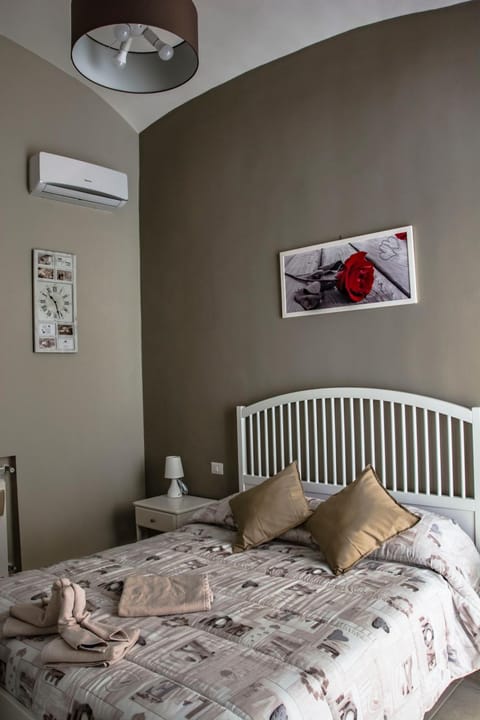 TV and multimedia, Bedroom, Area and facilities