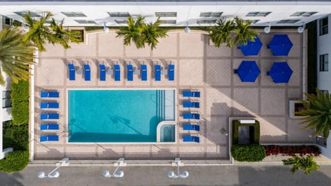 On site, Pool view, Swimming pool