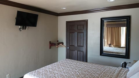 Santa Ana Travel Inn Motel in Santa Ana