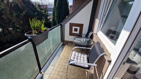 Ferienunterkunft - Am Stadtgarten Apartment in Saarlouis