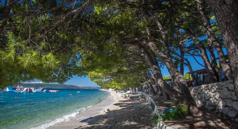 Kamp Dole - Navores Campground/ 
RV Resort in Split-Dalmatia County