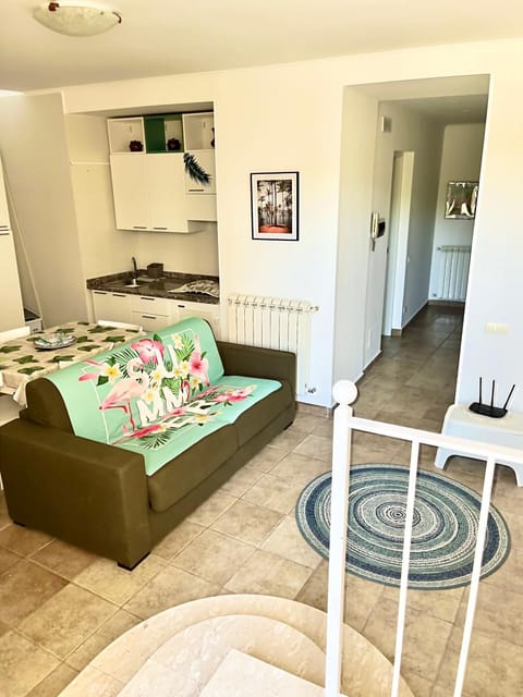 Bed, Kitchen or kitchenette, Living room, Photo of the whole room, Seating area, Dining area, internet