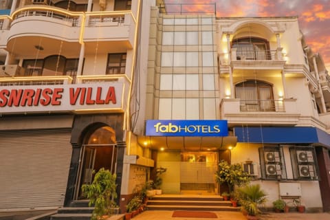 Property building, Facade/entrance